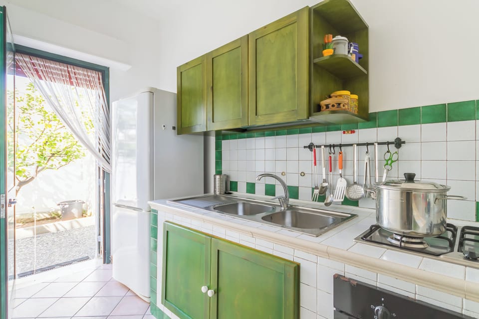 Standard House, 2 Bedrooms, Air conditioning (Villetta Fina Bella -Near Sandy Beach) | Private kitchen
