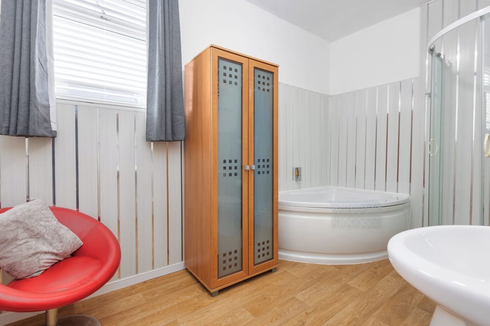 Free toiletries, towels, soap, shampoo