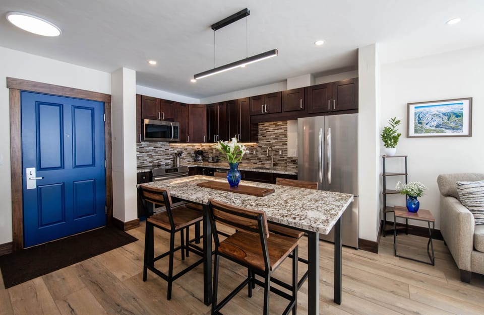 Condo, 1 Bedroom | Private kitchen | Coffee/tea maker, fridge, oven, toaster