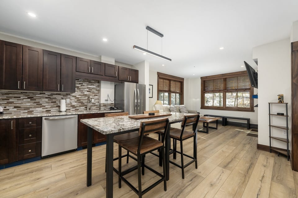 Condo, 1 Bedroom | Interior