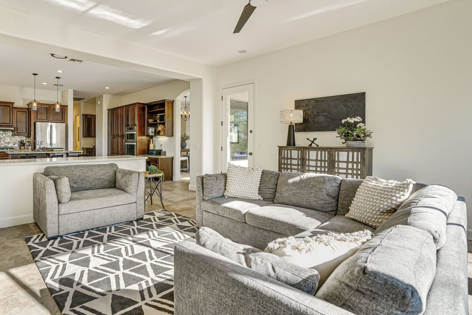 House (4 Bedrooms) | Interior