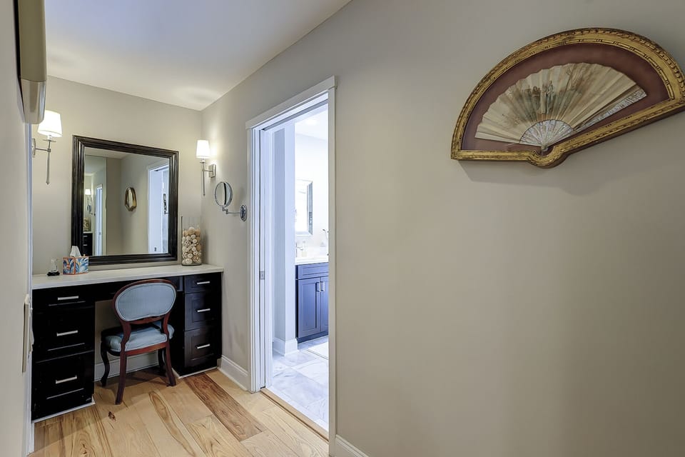 King Suite Vanity Area