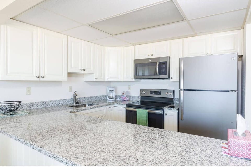 Kitchen 02