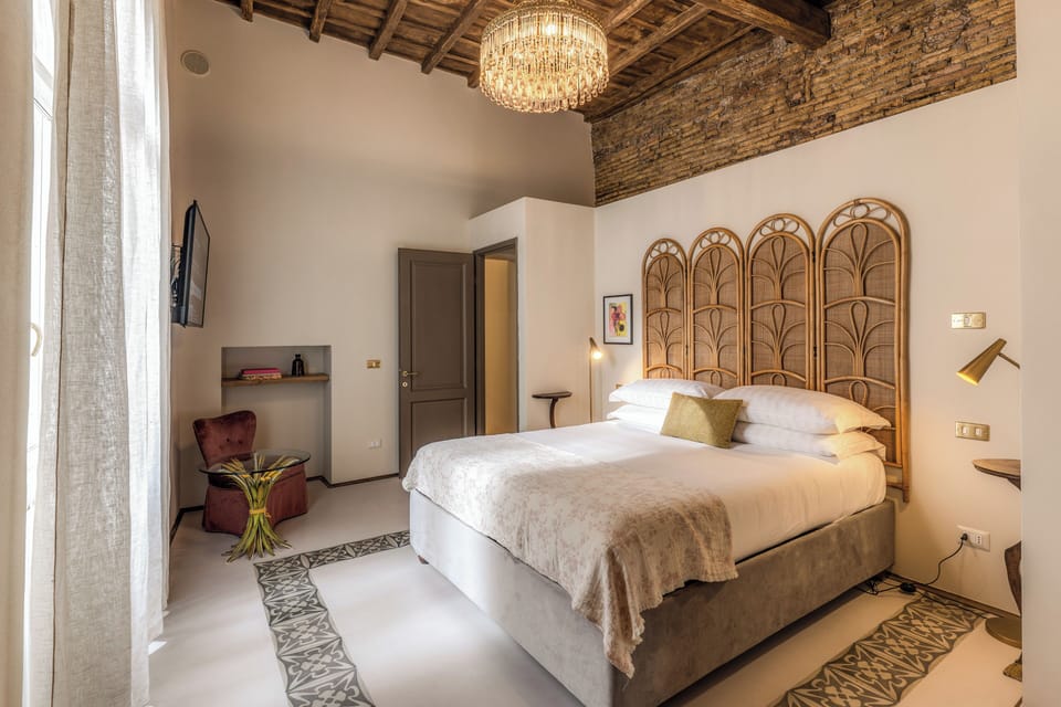 Deluxe Apartment, 2 Bedrooms | Frette Italian sheets, premium bedding, down comforters, in-room safe