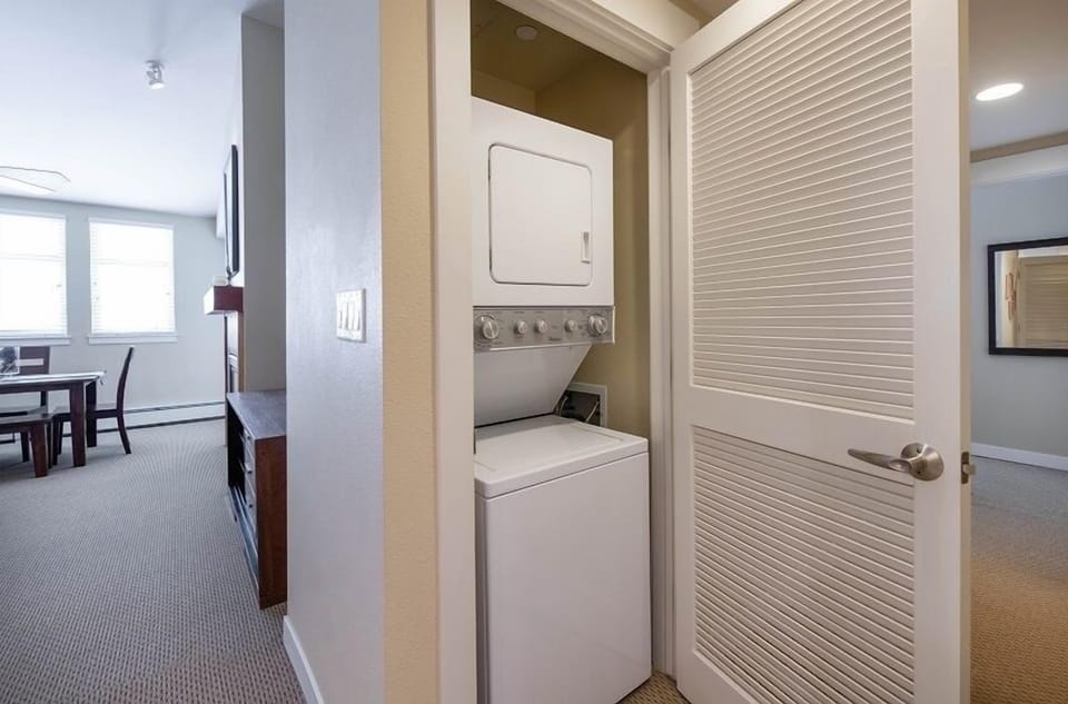 Indoors, Washer, Chair, Furniture, Floor