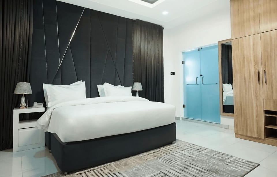 Grand Room | Soundproofing, free WiFi