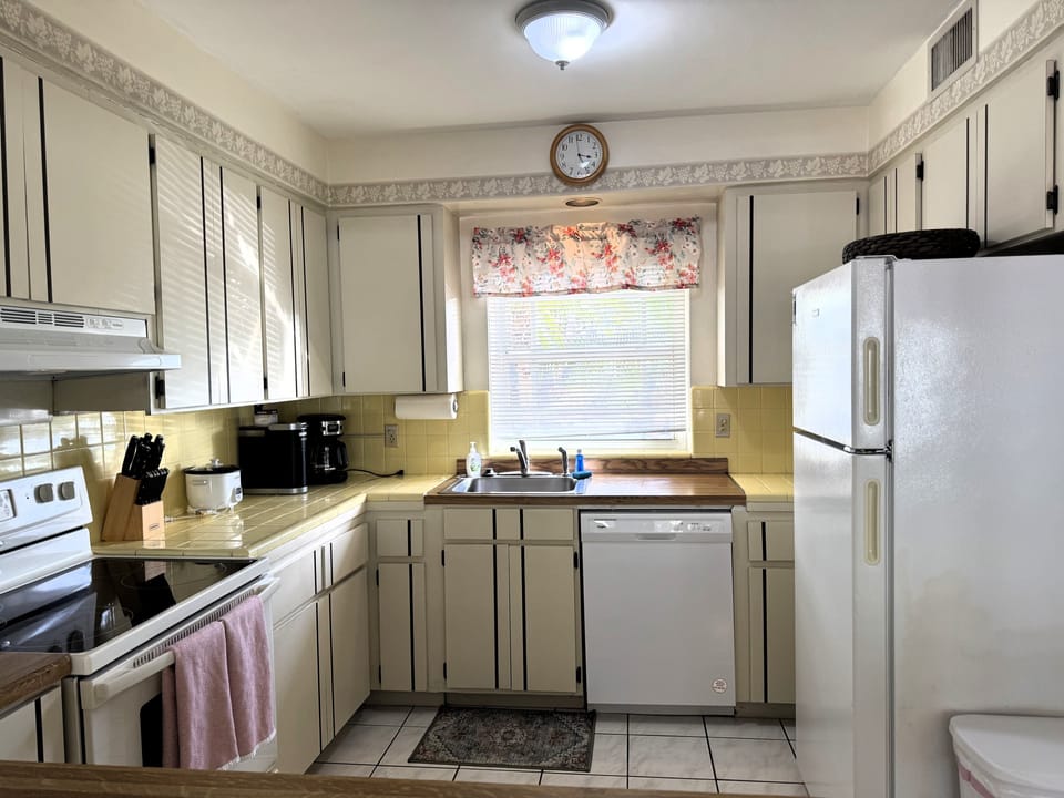 Kitchen pic2