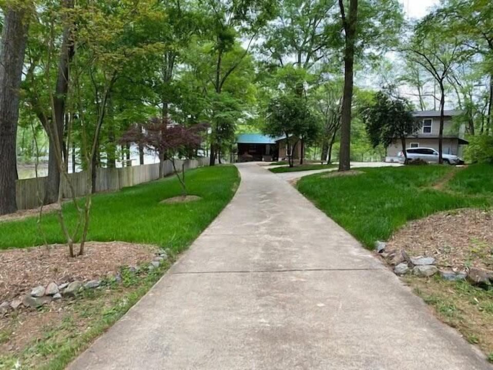 The Drive Into The Cottage At Cold Harbor.
