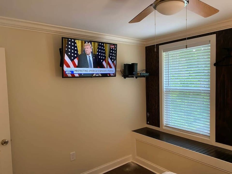 Upstairs Bedroom #1