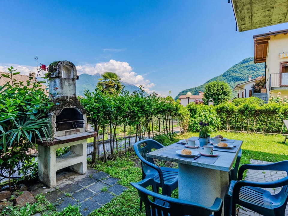 Sky, Plant, Cloud, Furniture, Building, Table, Chair, Leisure, Outdoor Furniture, Arecales
