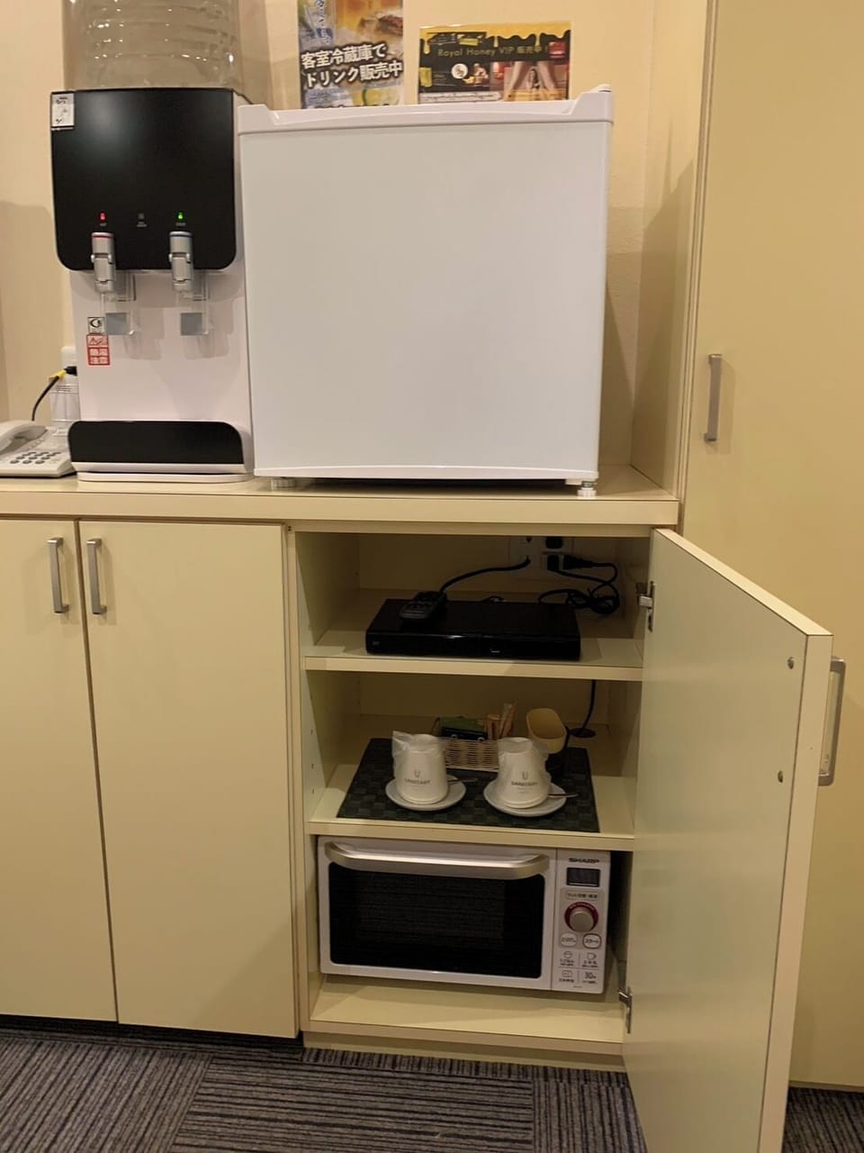 Economy Double Room, Smoking | Soundproofing, WiFi (free), bed sheets