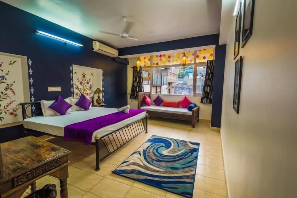 Deluxe Room | Soundproofing, WiFi (free), bed sheets