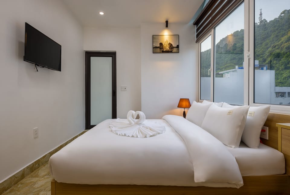 City Double Room | Premium bedding, down comforters, minibar, desk
