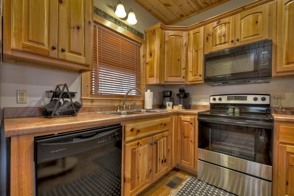 Everything you need to prepare a delicious meal for the whole family - Pet Friendly too!