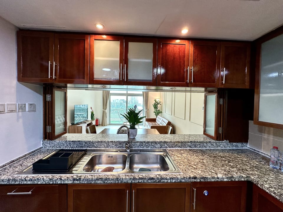 Panoramic Apartment | Private kitchen | Full-size fridge, microwave, oven, stovetop