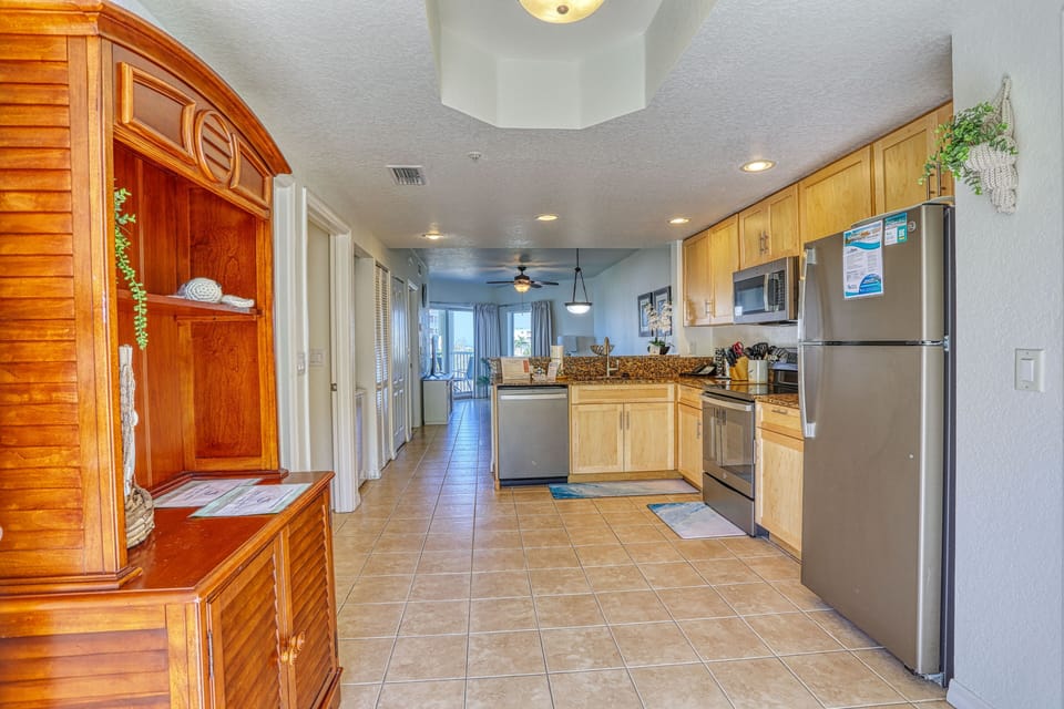 Welcome to Sunset Vistas 404N!