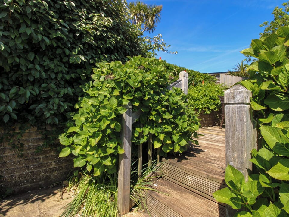 Cottage | Property grounds