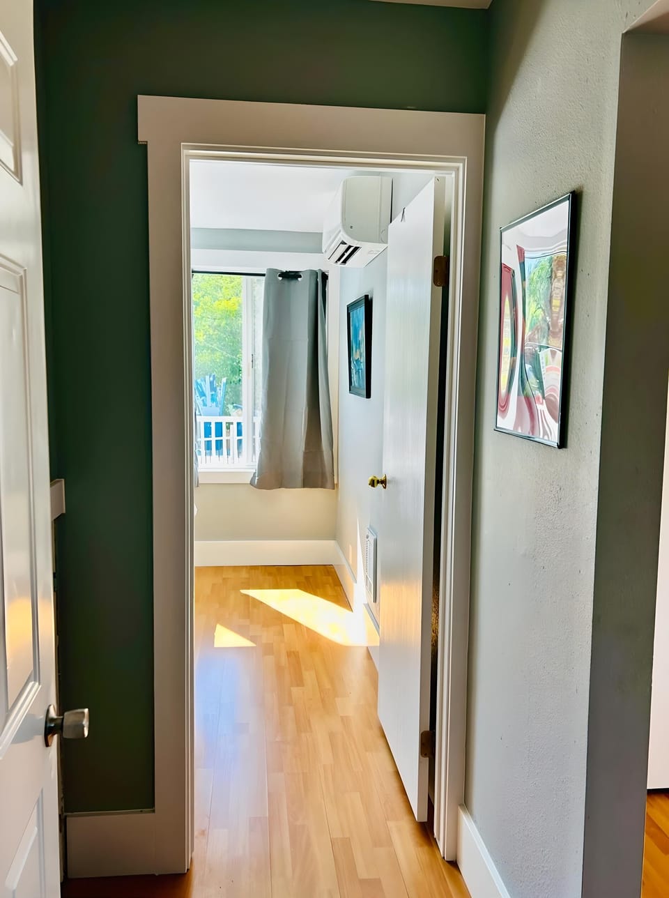 Basic Apartment, Ensuite, Lake View (1 BR Getaway) | Interior