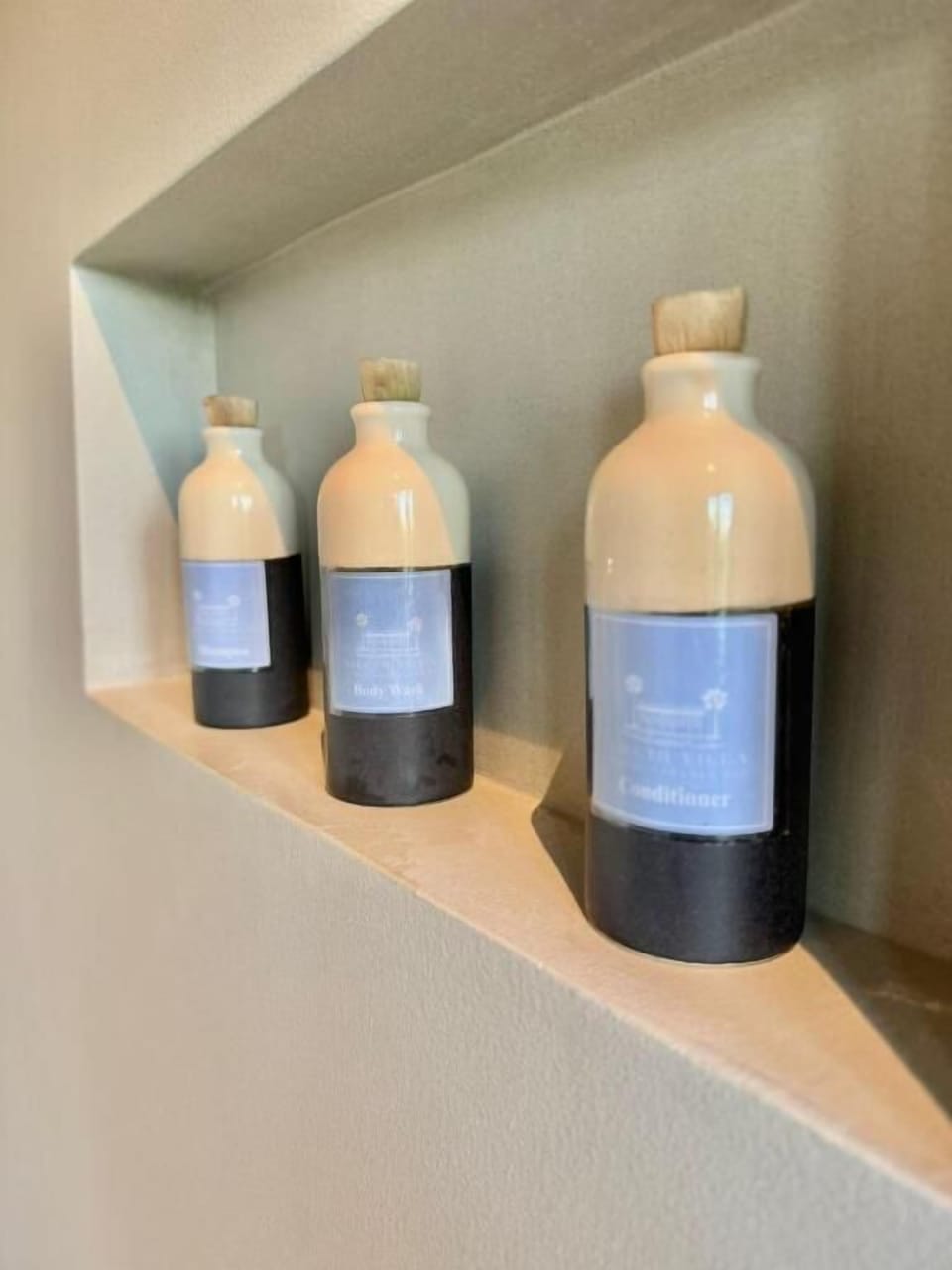 Standard Room, Partial Sea View | Bathroom | Bidet, towels, soap, toilet paper