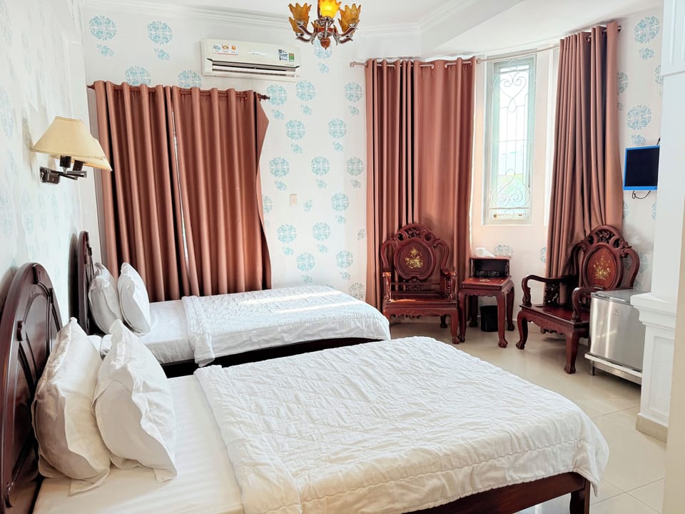 Family Room | 1 bedroom, premium bedding, down comforters, free WiFi