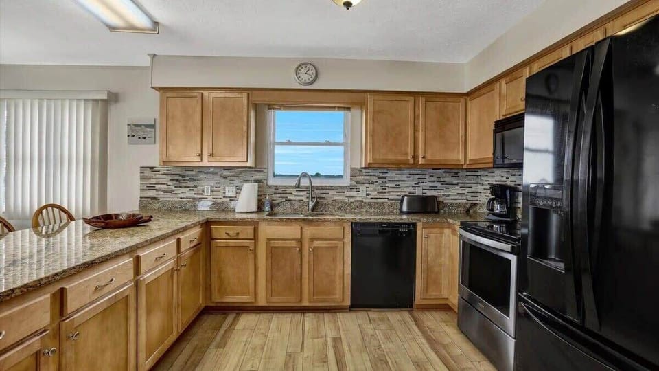 Fully stocked kitchen