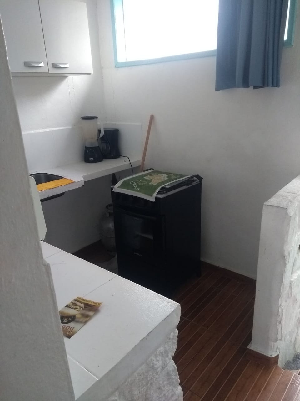 Economy Suite, 1 Bedroom, Smoking, Private Bathroom | Private kitchen | Cookware/dishes/utensils