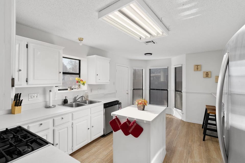 Fully-stocked Kitchen for all your cooking creations.