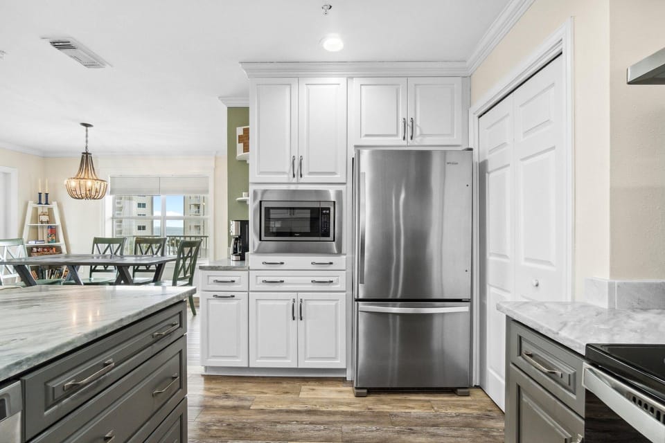 Condo, Multiple Beds (Grand Caribbean East 417) | Private kitchen | Oven, toaster, paper towels