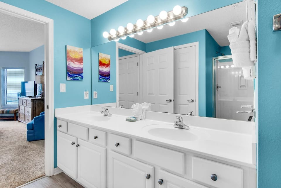 Summerwind Center 704 Apartment in Pensacola Beach