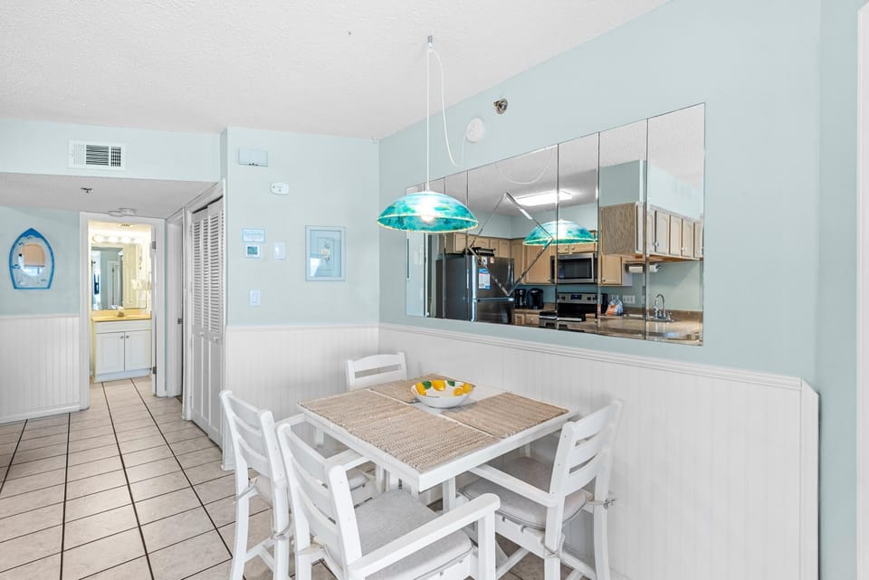 Condo, Multiple Beds (Sundunes 134) | Dining