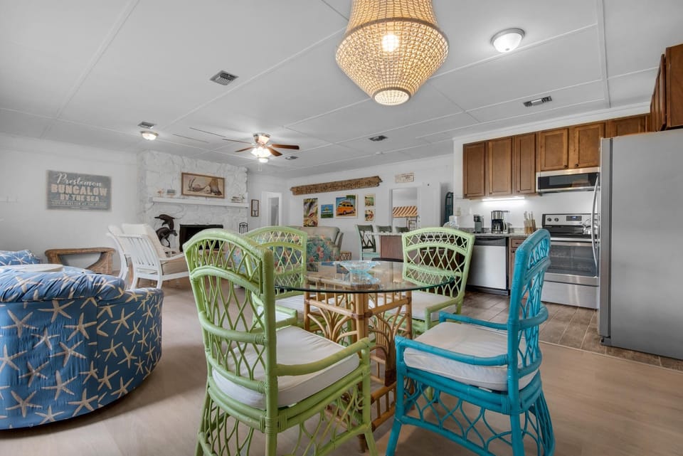 House, Multiple Beds (Bungalow By the Sea-Mermaid) | Interior