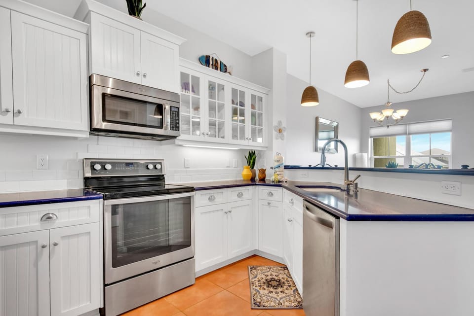 House, Multiple Beds (Bonita Bay) | Private kitchen | Oven, toaster, paper towels