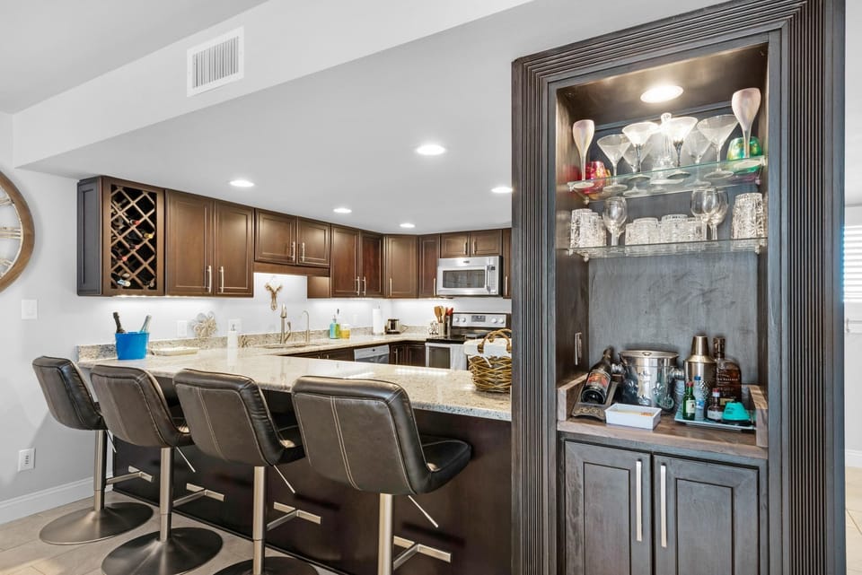 Condo, Multiple Beds (Starboard Village 521) | Private kitchen | Oven, toaster, paper towels