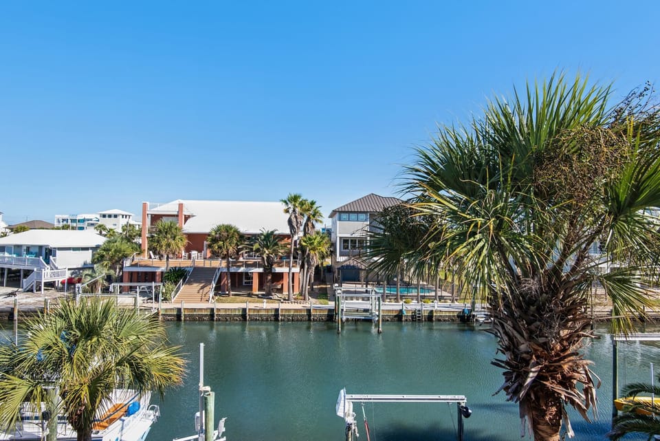 House, Multiple Beds (Sailor's Cove) | Marina