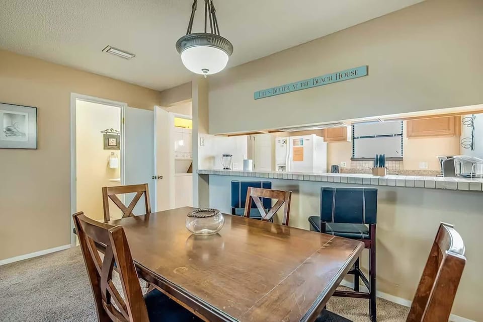 House, Multiple Beds (Sugar Beach D-13) | Dining