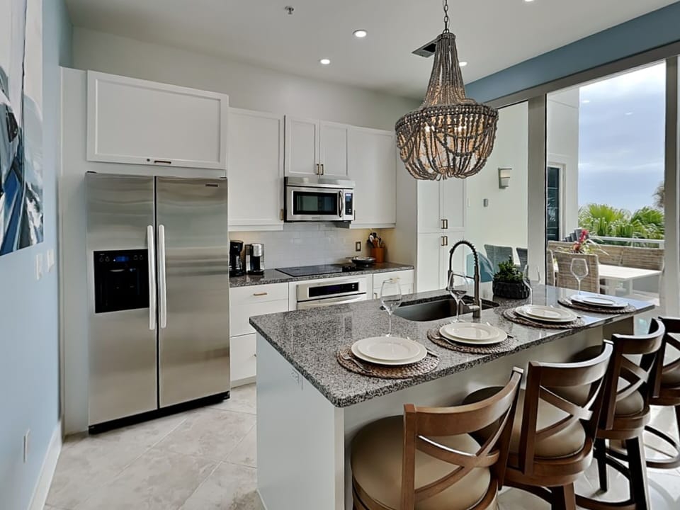 Condo (3 Bedrooms) | Property amenity