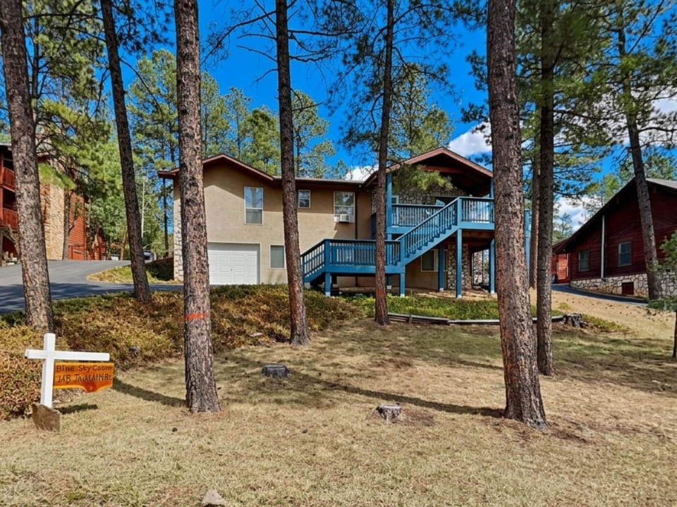 House (4 Bedrooms) | Property amenity