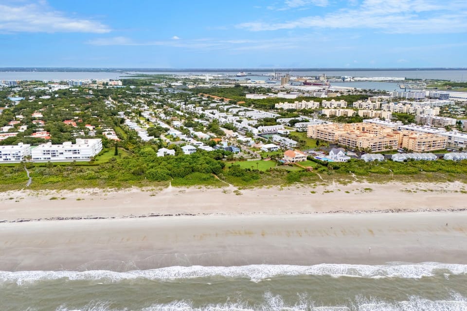 Prime location close to both the river and ocean