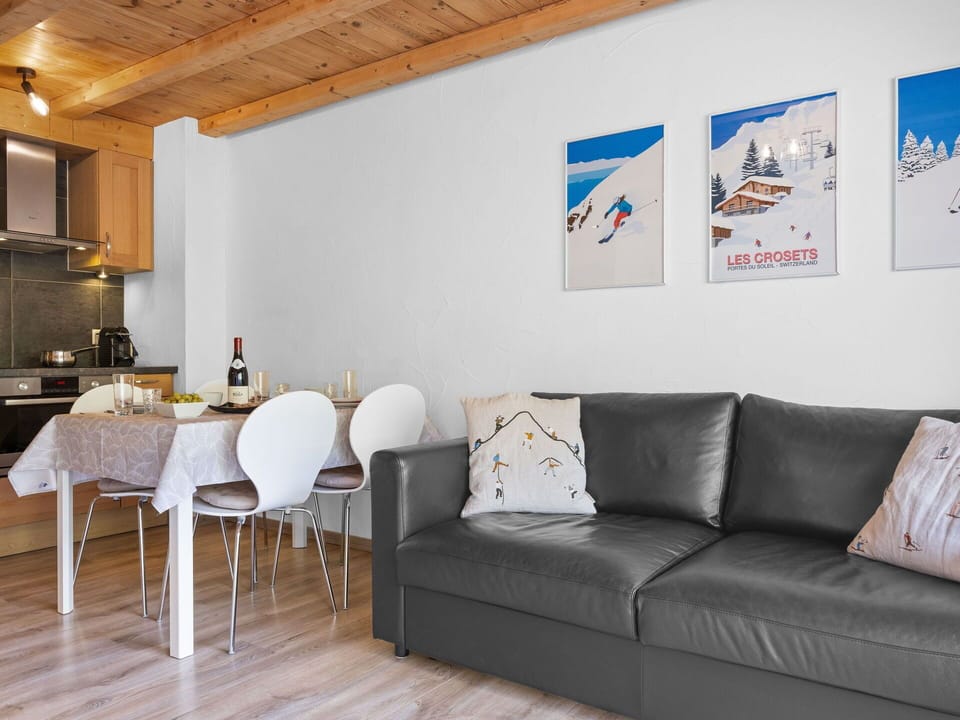 Property, Furniture, Couch, Interior Design, Wood, Table, Cabinetry, Floor, Wall, Flooring