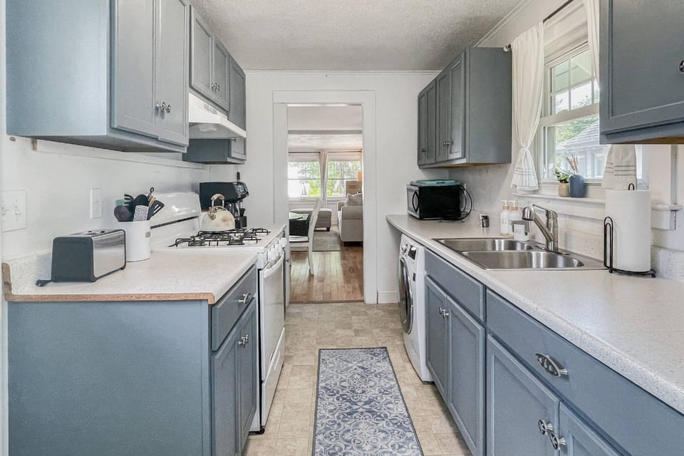 Alley kitchen ready for your culinary needs