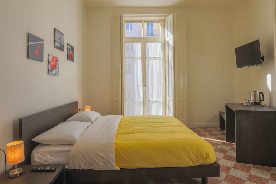 Standard Room | 1 bedroom, minibar, desk, free WiFi