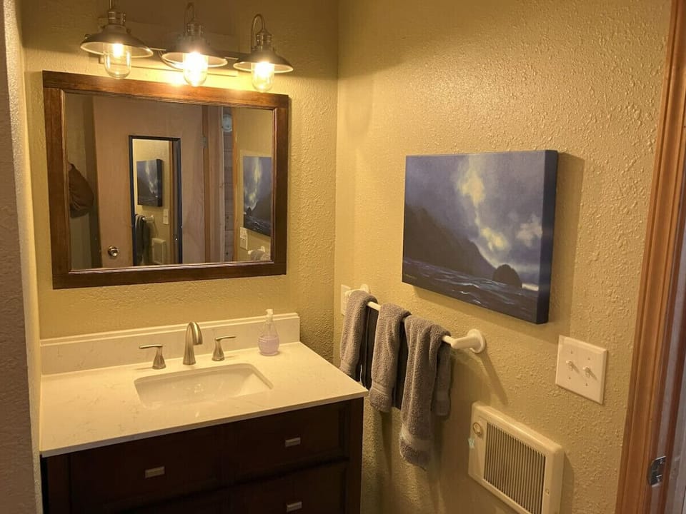 UNIT 3 BATHROOM