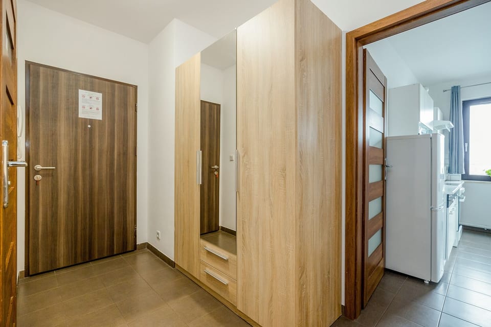 Deluxe Apartment | 2 bedrooms, desk, blackout drapes, iron/ironing board