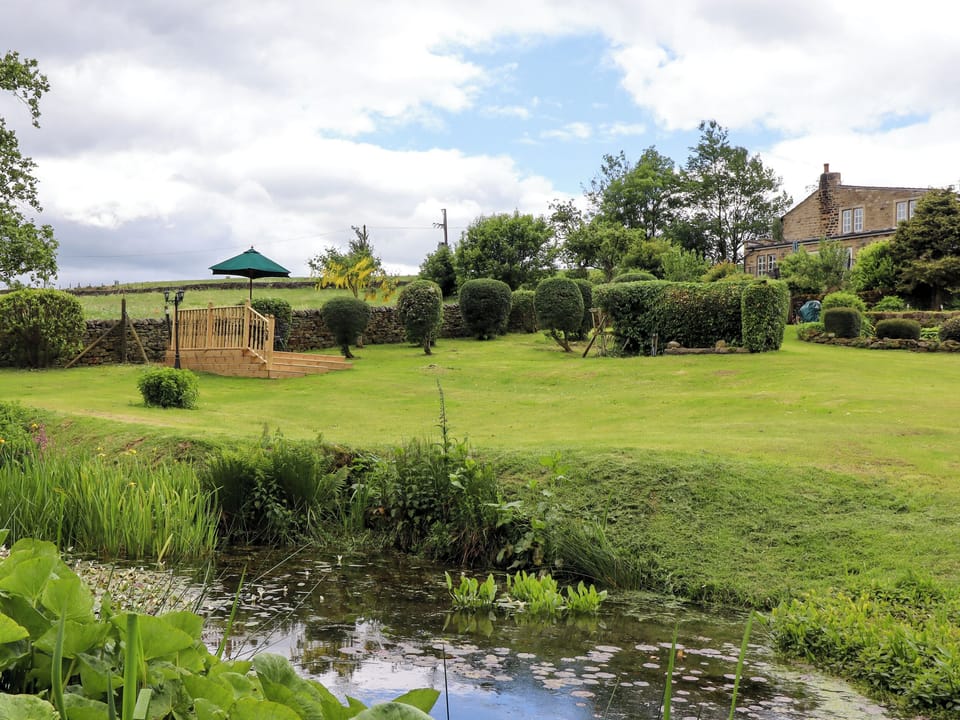Cottage | Property grounds