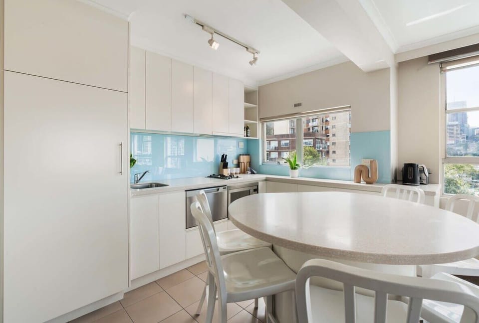 Dining & Kitchen Space