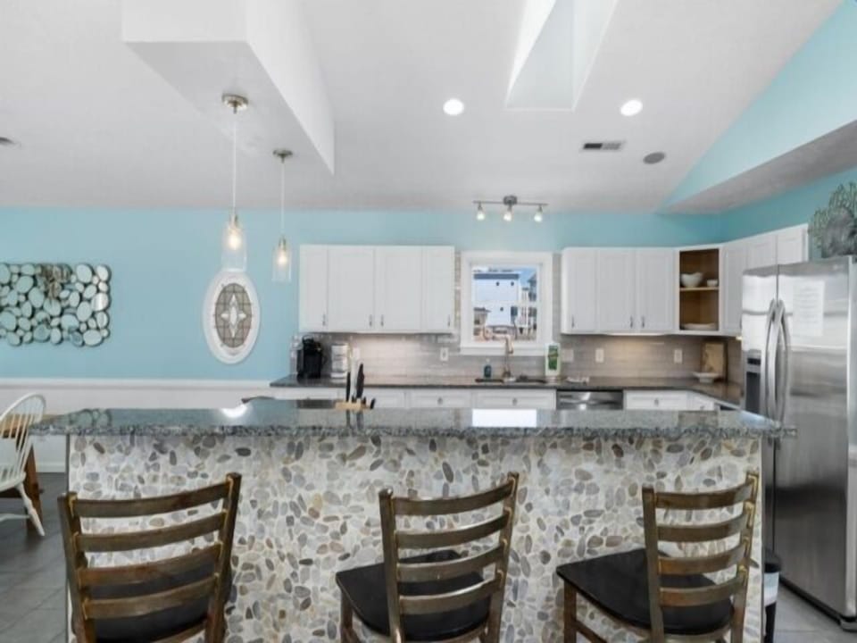 Indoors, Kitchen, Chair, Furniture, Home Decor