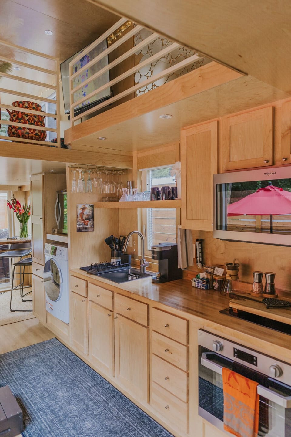 Plenty of kitchen amenities