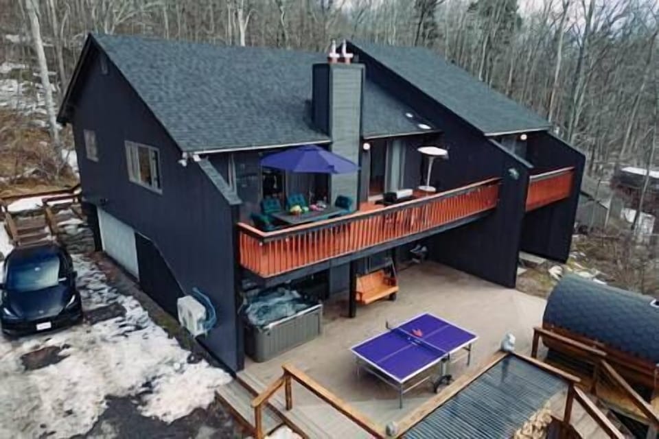 Exterior & Amenities