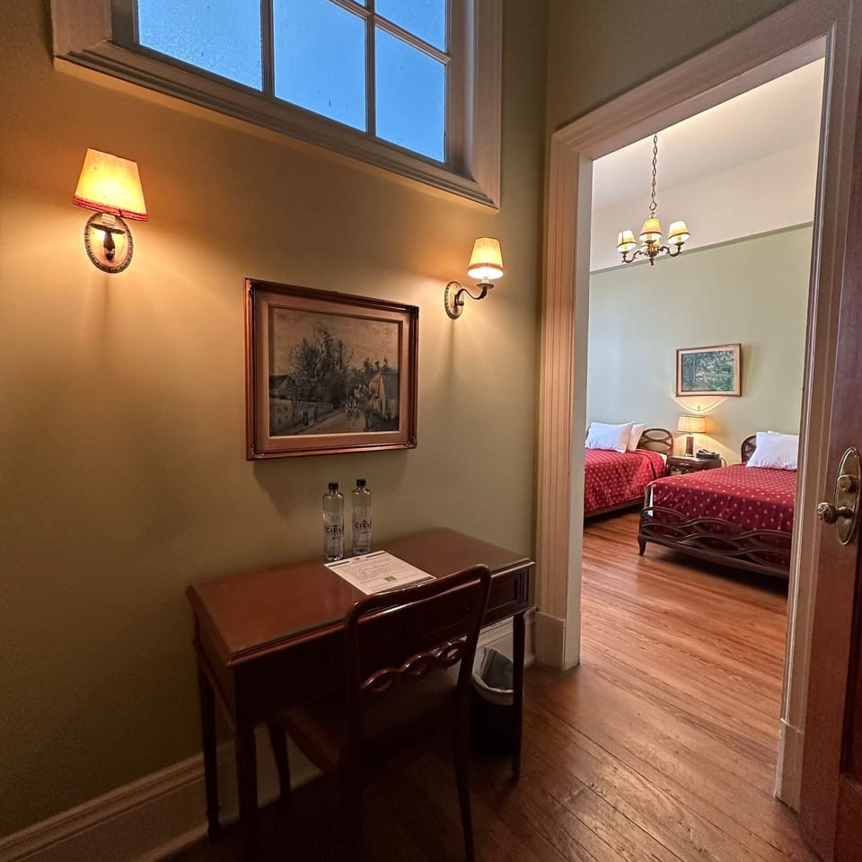 Classic Twin Room | WiFi (free), individually decorated, individually furnished