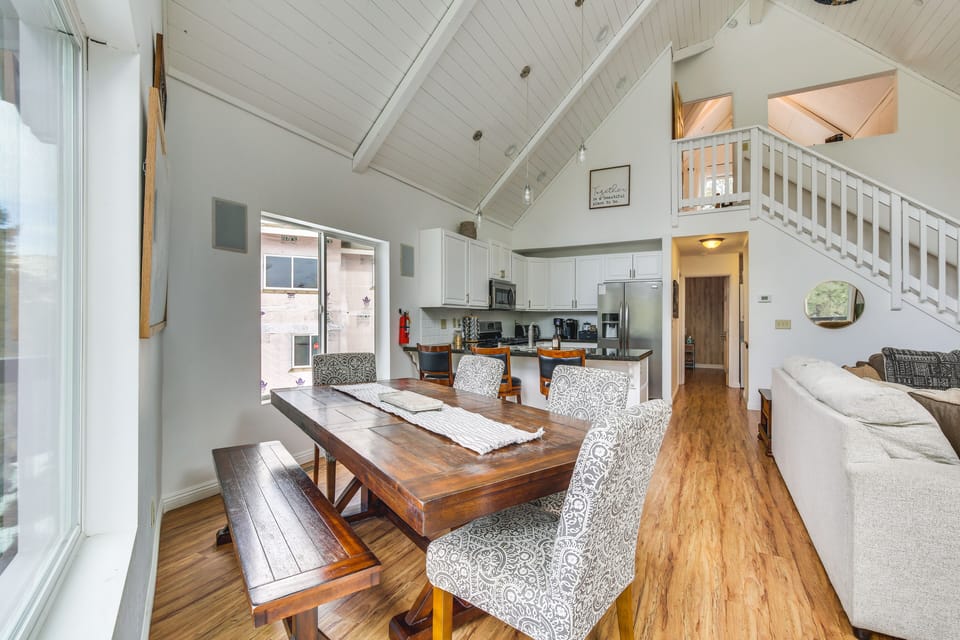 Dining Area | 1st Floor | Dishware & Flatware Provided | 3-Person Breakfast Bar